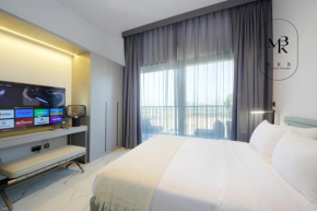 Spacious Studio Apartment- Meydan City 900